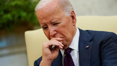 Biden pensif