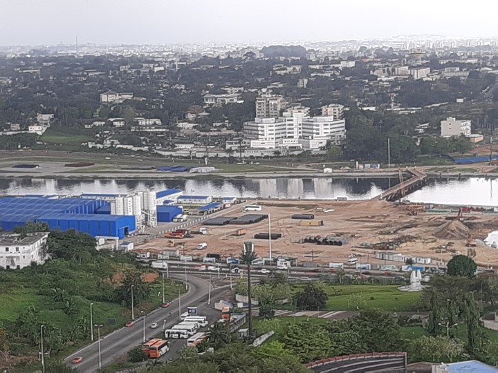 Pont Cocody debut